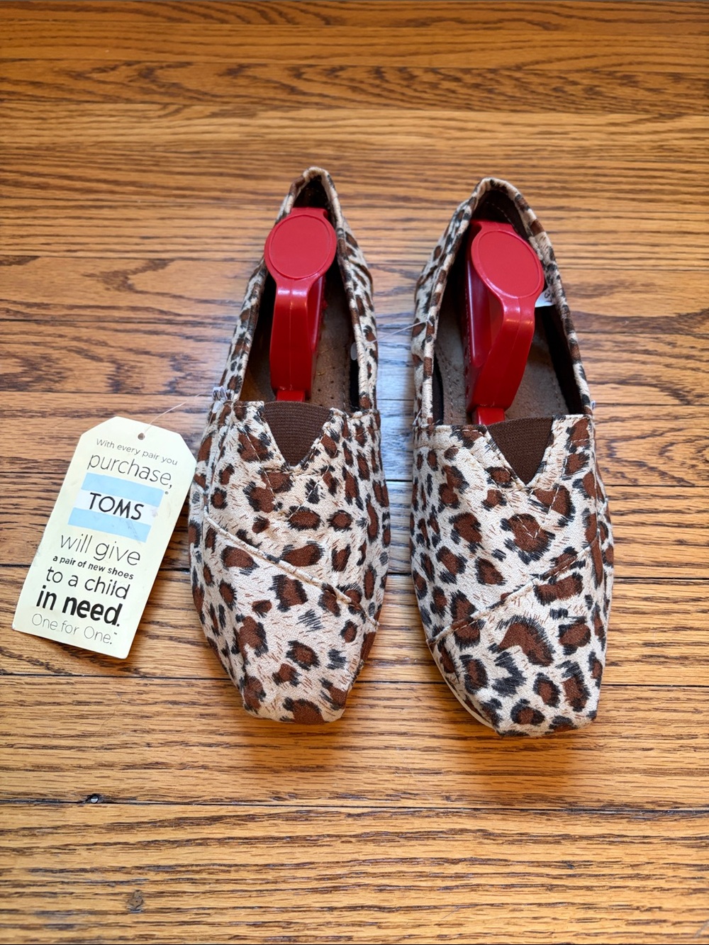 NWT Toms Leopard Print Slip-On Flats - Brown & Black